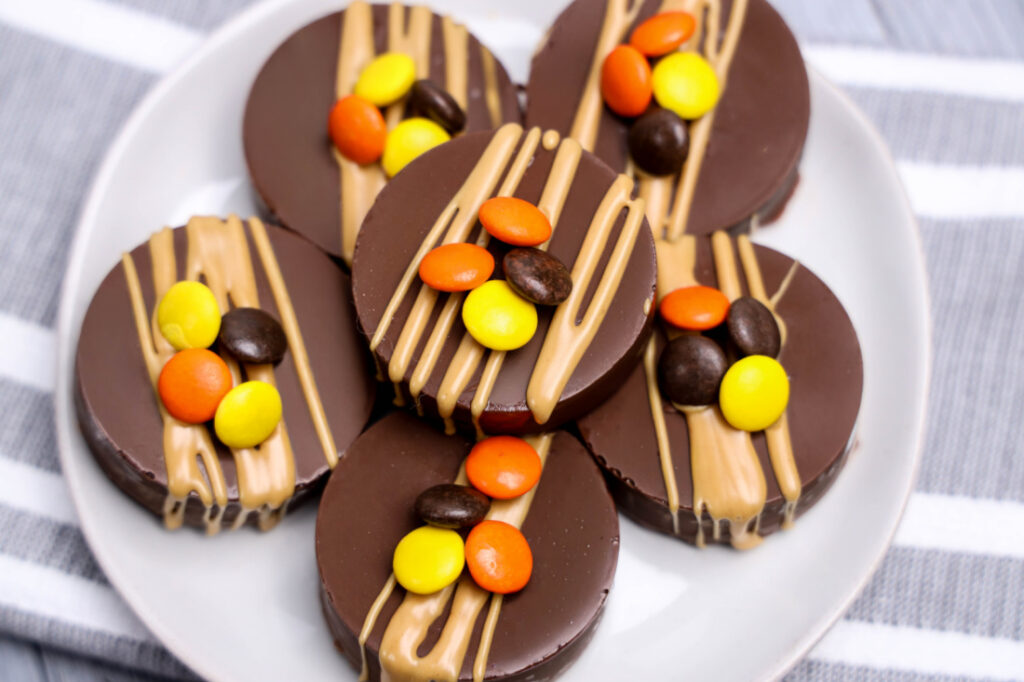 Chocolate Covered Oreos with Peanut Butter