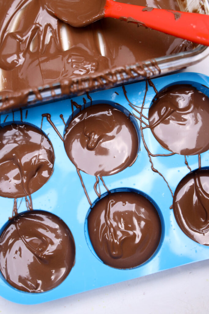Chocolate Covered Oreos with Peanut Butter