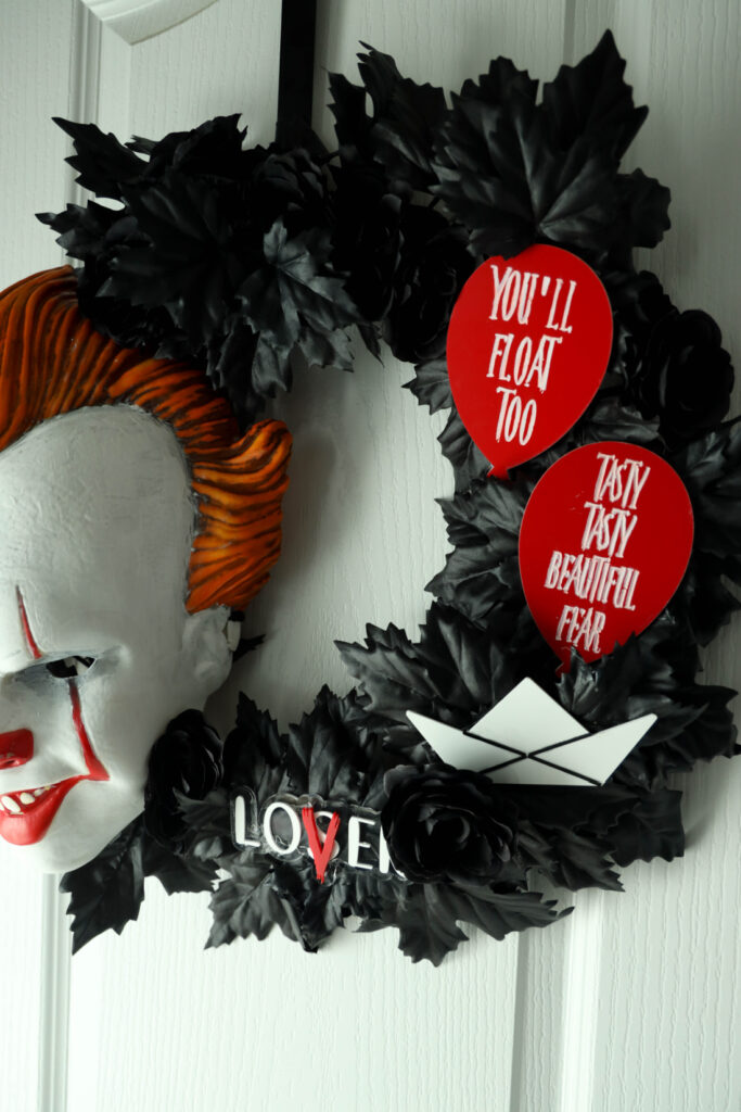 Creepy Halloween wreath with Pennywise