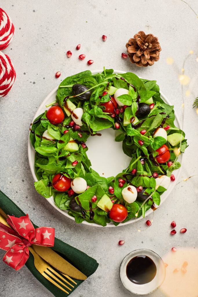Christmas Wreath Salad – Easy, Fresh & Festive Holiday Side 8 Festive salad arranged like wreath